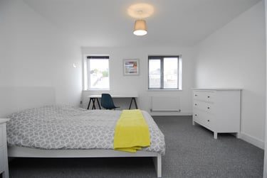 2 bed flat, Belgrave Lane, Mutley, Plymouth, PL47DA - Image 3
